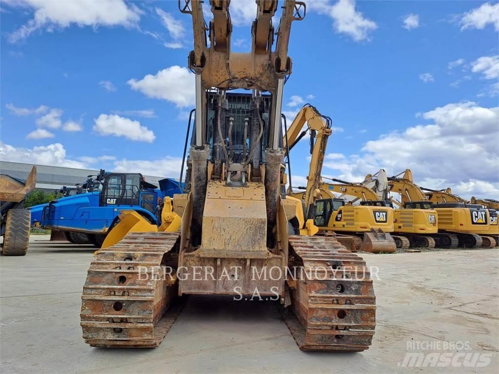 CAT 973K Kāpurķēžu iekrāvēji