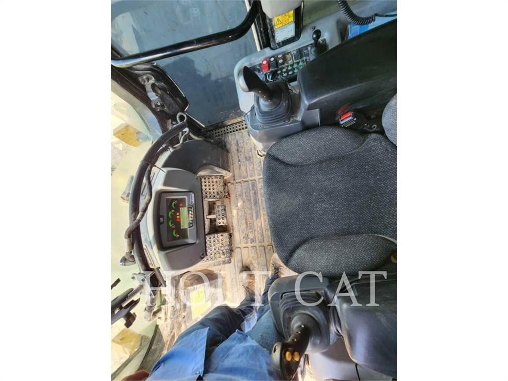 CAT 973K Kāpurķēžu iekrāvēji