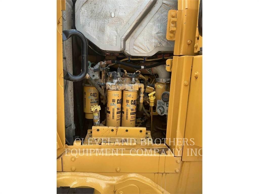 CAT 973K Kāpurķēžu iekrāvēji