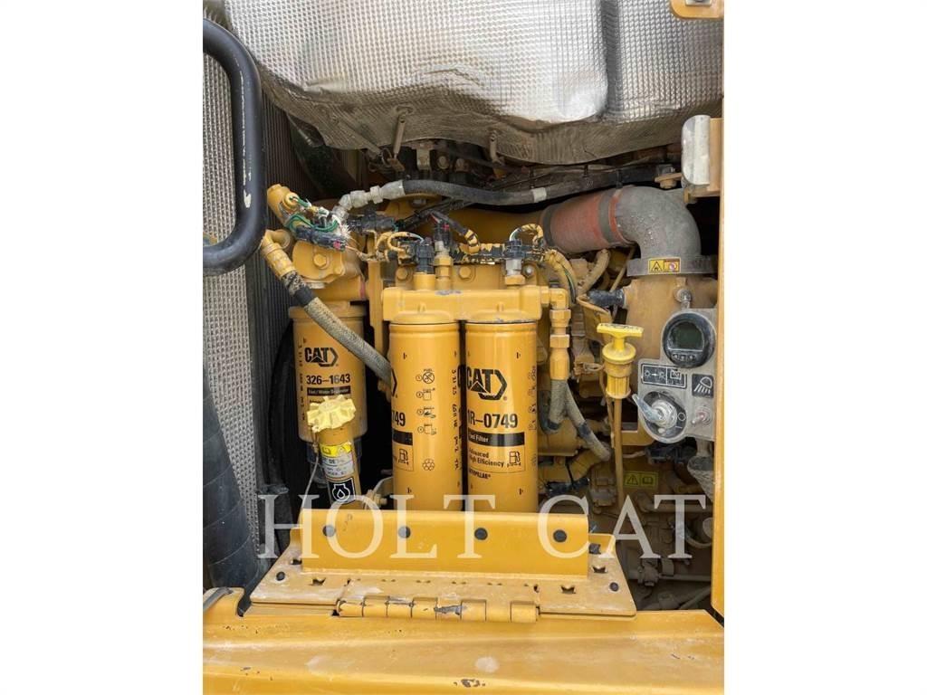 CAT 973K Kāpurķēžu iekrāvēji