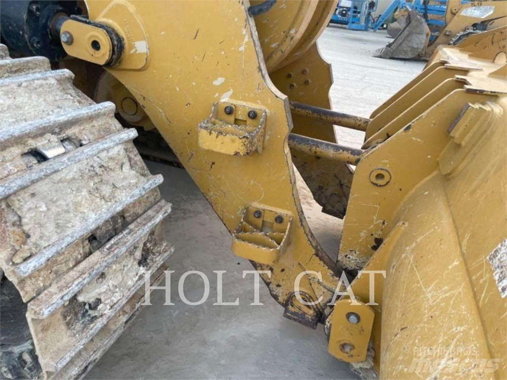 CAT 973K Kāpurķēžu iekrāvēji