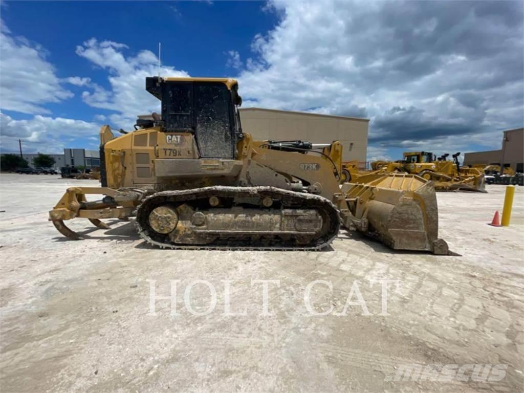 CAT 973K Kāpurķēžu iekrāvēji