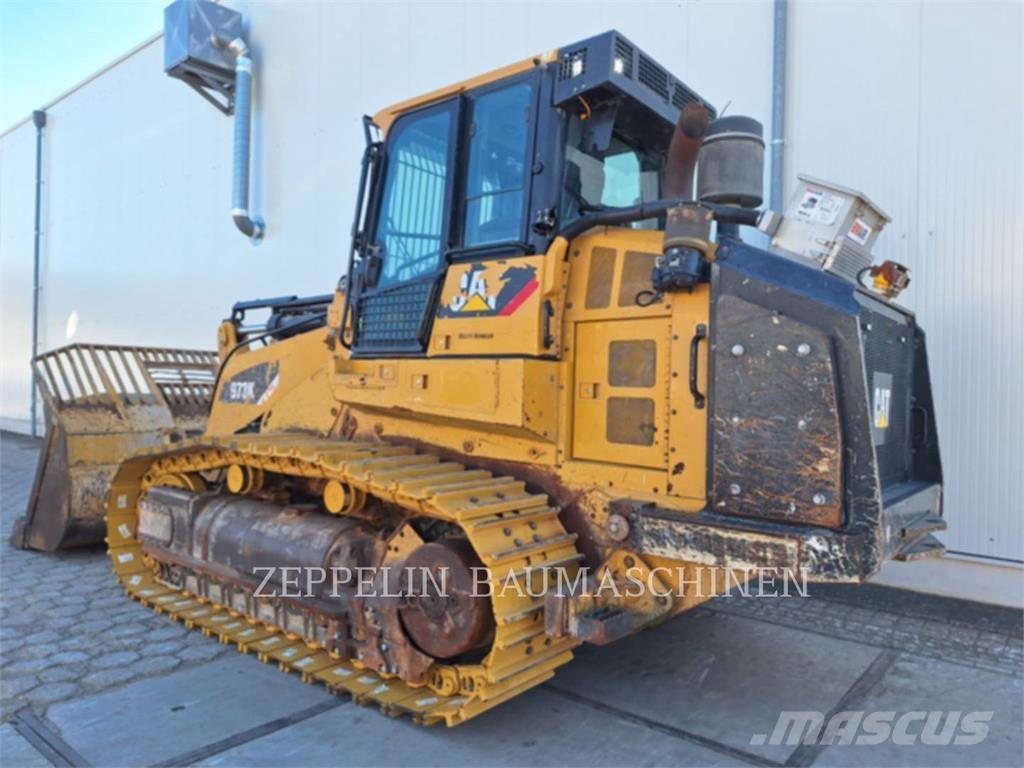 CAT 973K Kāpurķēžu iekrāvēji