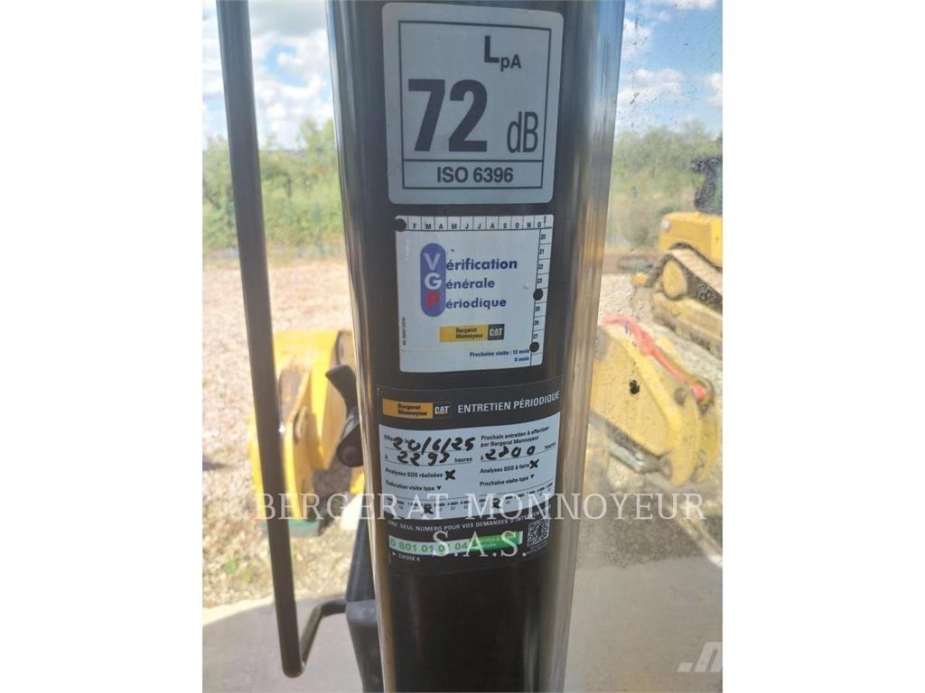 CAT 980 Iekrāvēji uz riteņiem