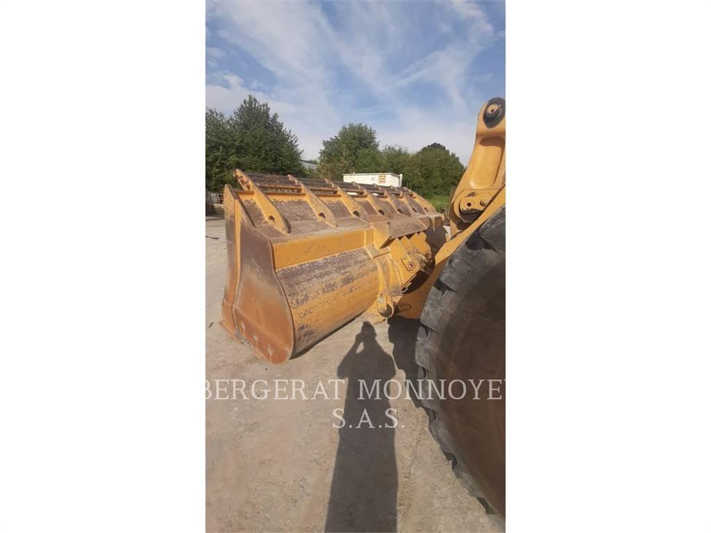 CAT 980 Iekrāvēji uz riteņiem