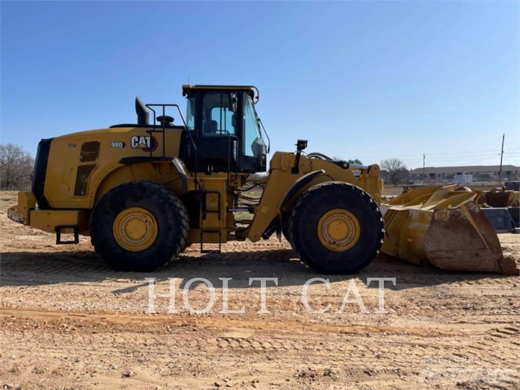 CAT 980 Iekrāvēji uz riteņiem