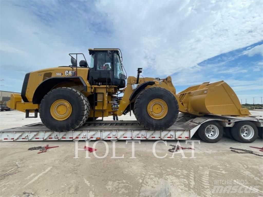 CAT 980 Iekrāvēji uz riteņiem