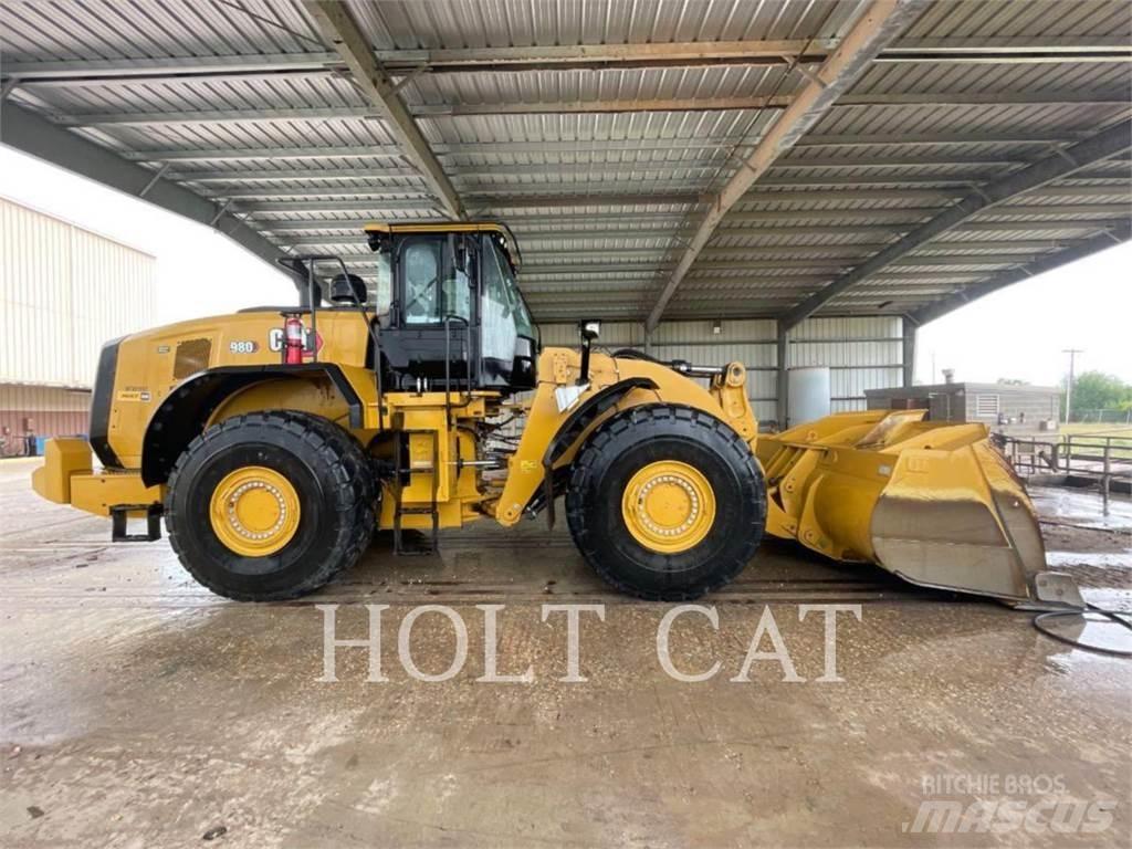 CAT 980 Iekrāvēji uz riteņiem