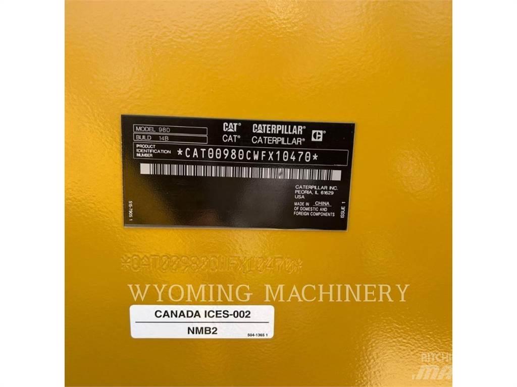 CAT 980 Iekrāvēji uz riteņiem