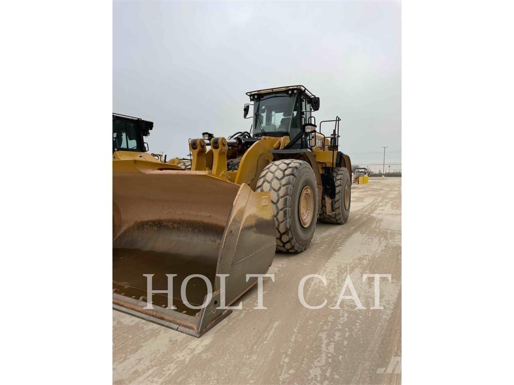 CAT 980 Iekrāvēji uz riteņiem
