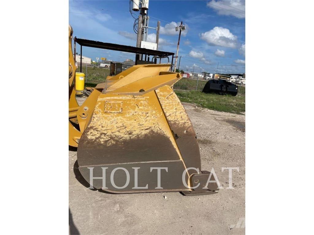 CAT 980 Iekrāvēji uz riteņiem