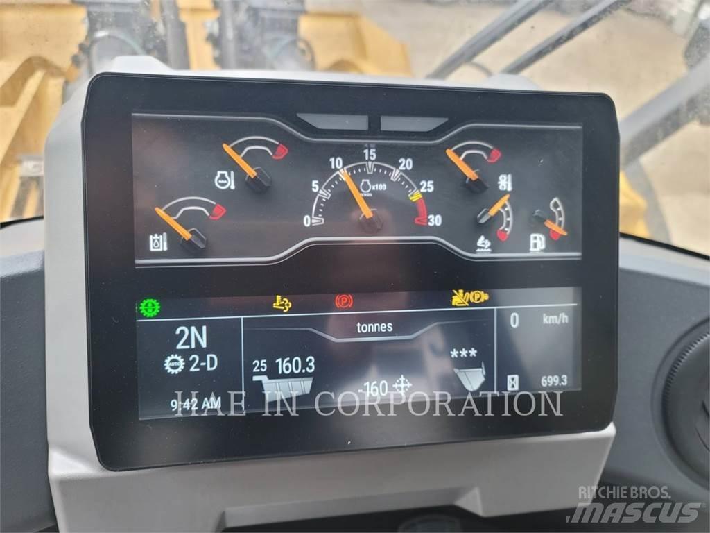 CAT 980-14 Iekrāvēji uz riteņiem