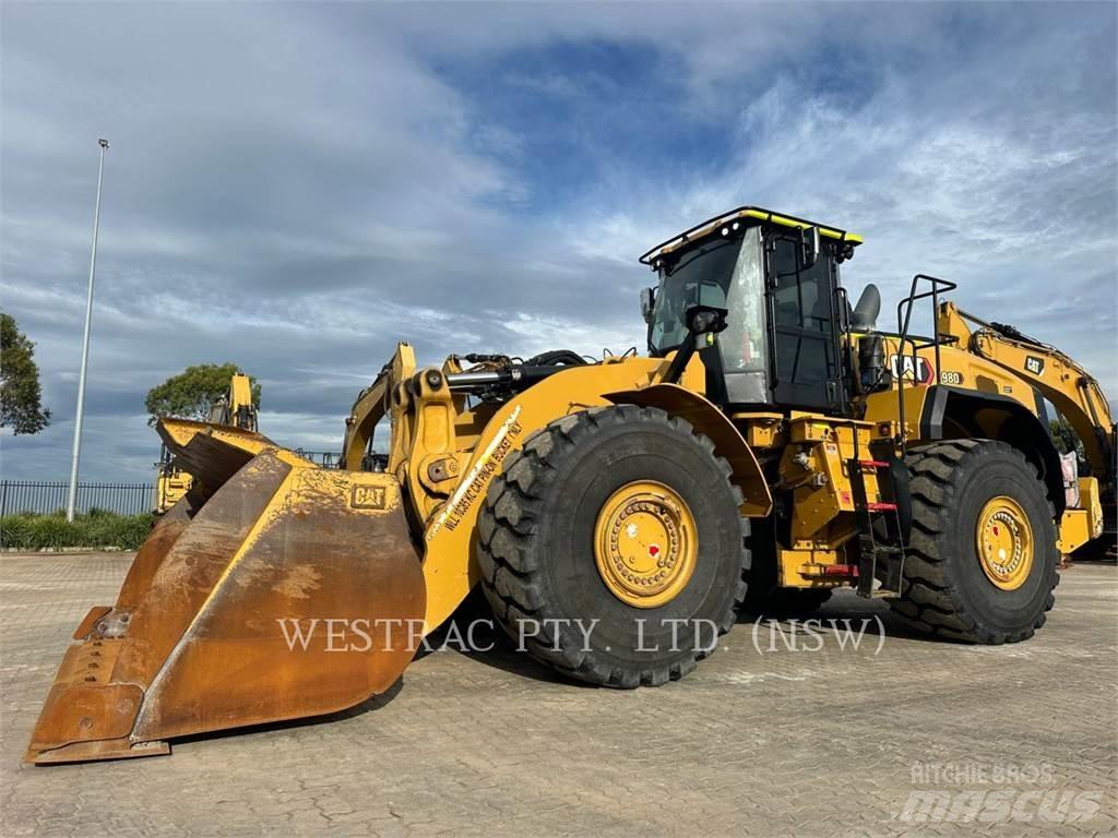 CAT 980-14 Iekrāvēji uz riteņiem