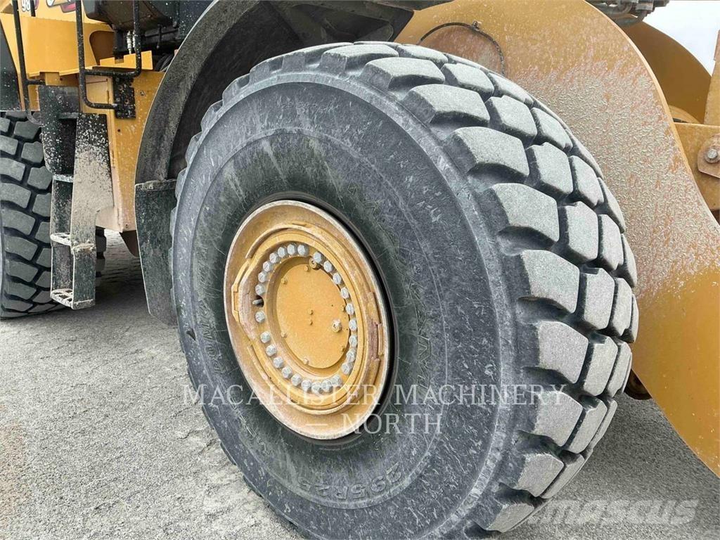 CAT 98014 Iekrāvēji uz riteņiem