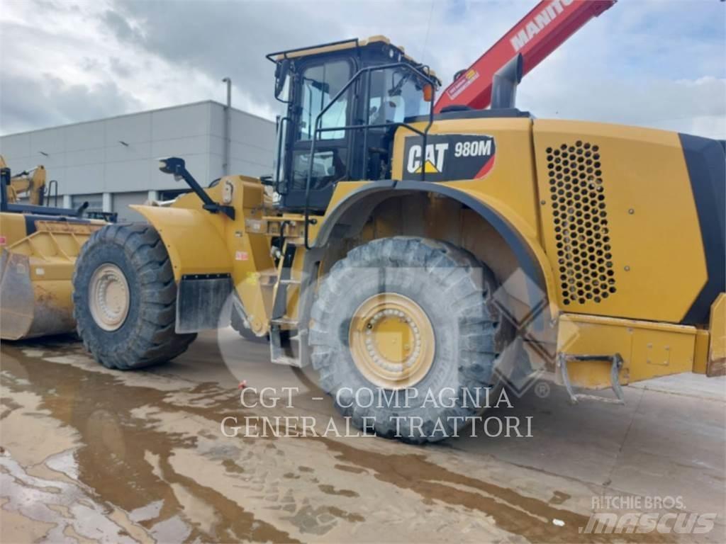 CAT 980M Iekrāvēji uz riteņiem