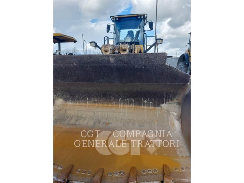 CAT 980M Iekrāvēji uz riteņiem