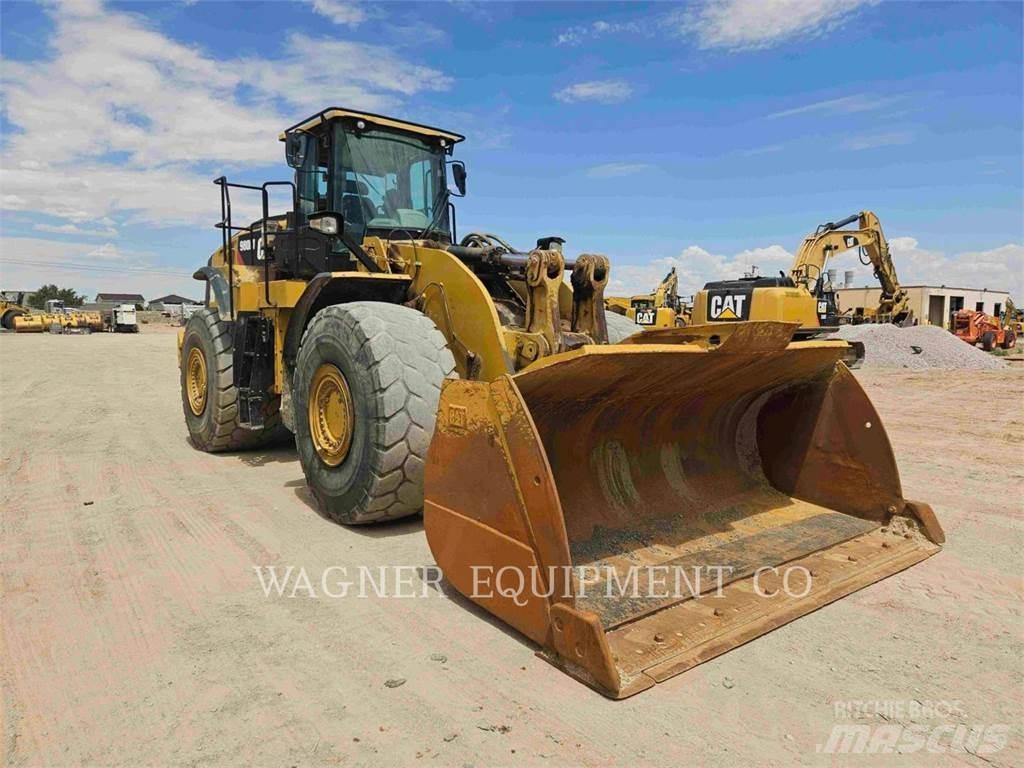 CAT 980M Iekrāvēji uz riteņiem