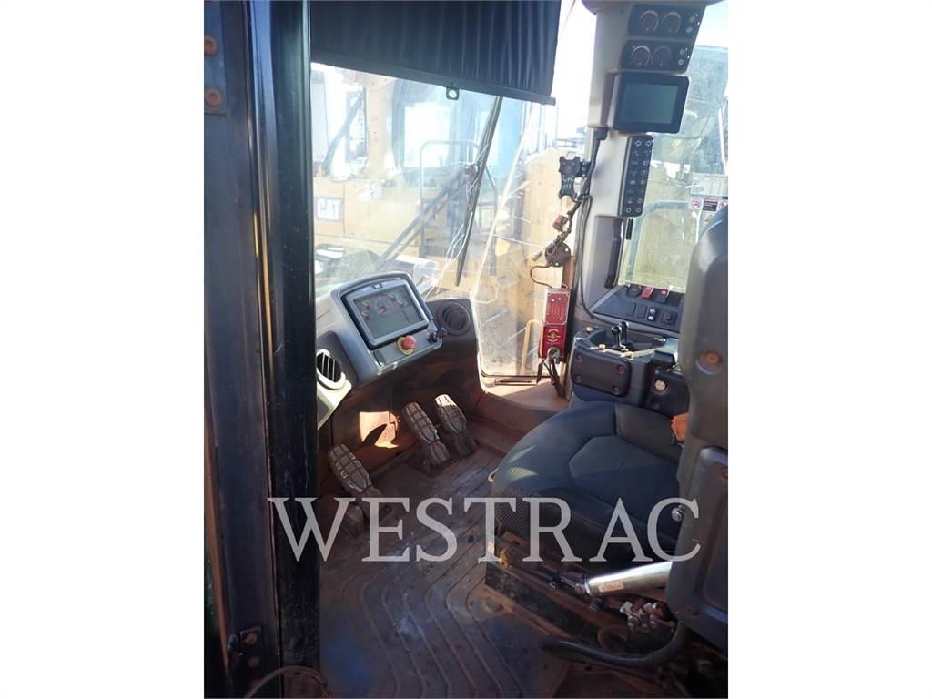 CAT 980M Iekrāvēji uz riteņiem