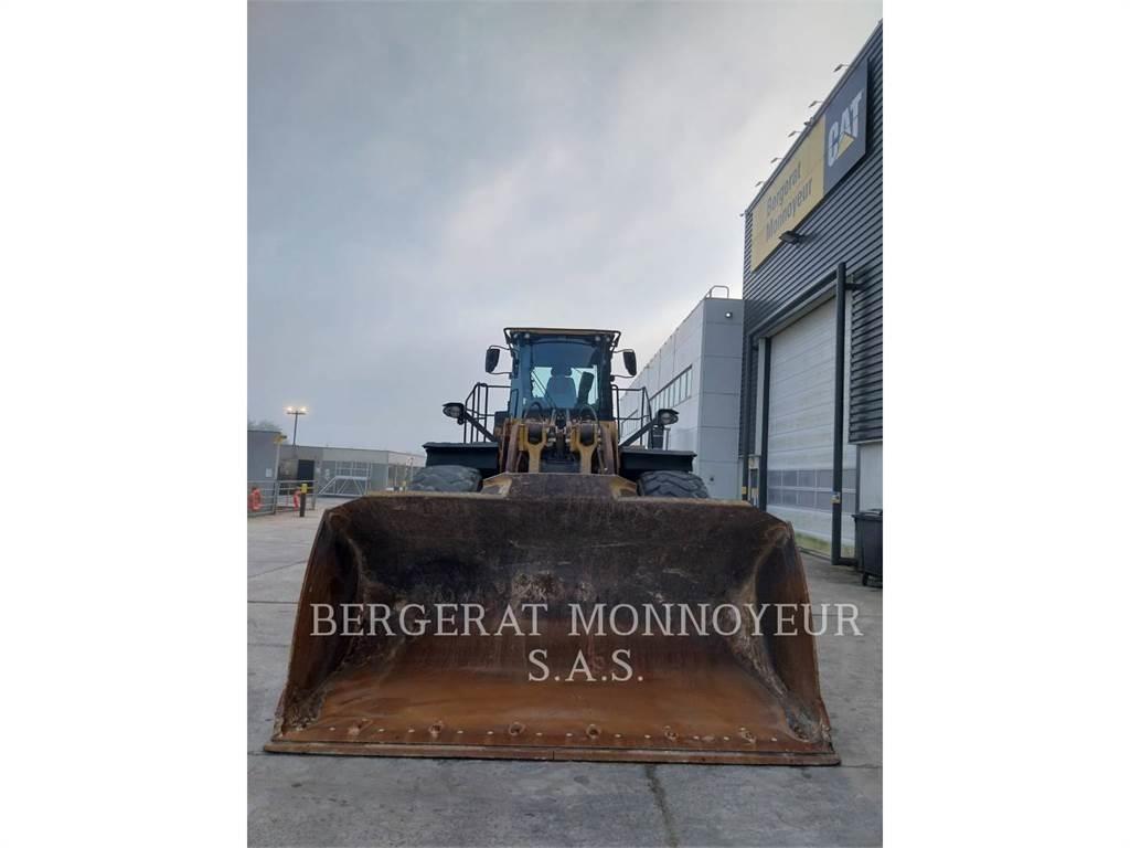 CAT 980M Iekrāvēji uz riteņiem