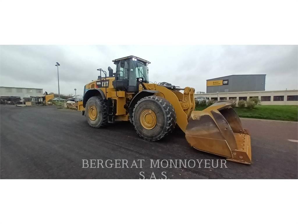 CAT 980M Iekrāvēji uz riteņiem
