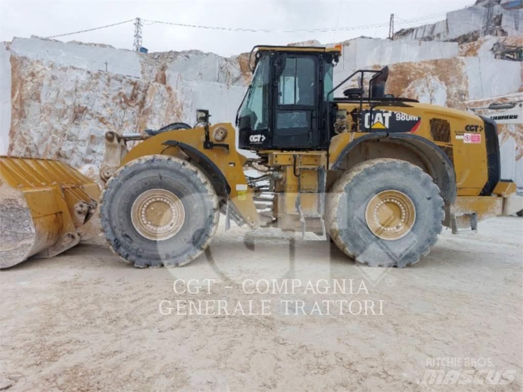 CAT 980M Iekrāvēji uz riteņiem