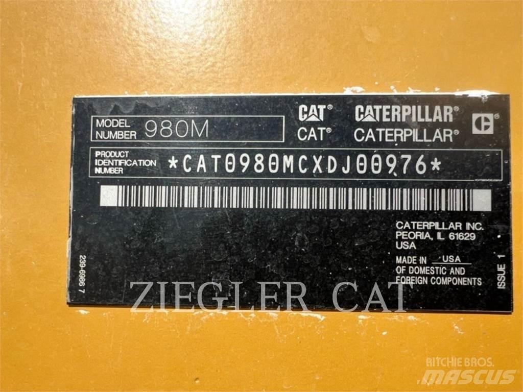 CAT 980M Iekrāvēji uz riteņiem