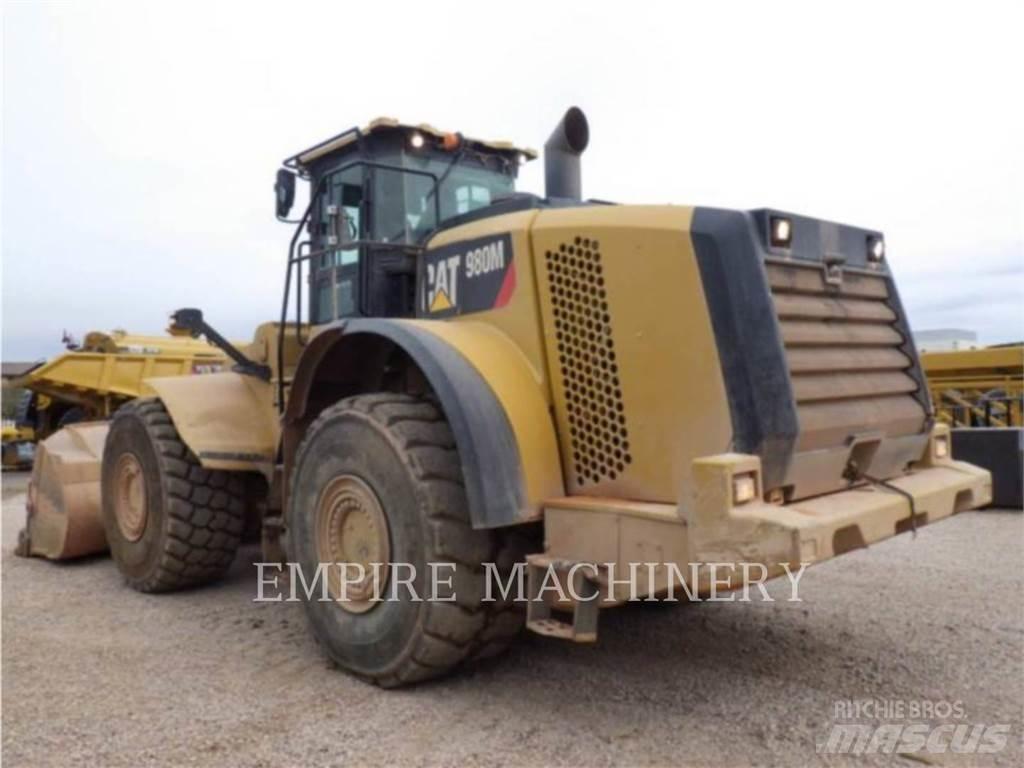 CAT 980M Iekrāvēji uz riteņiem