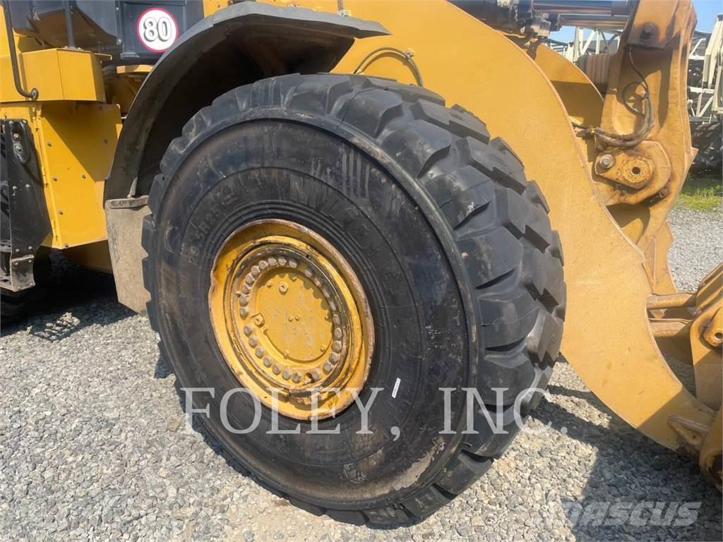 CAT 980M Iekrāvēji uz riteņiem