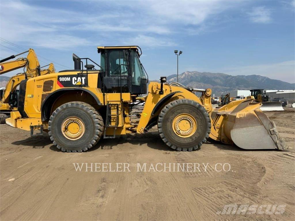 CAT 980M Iekrāvēji uz riteņiem