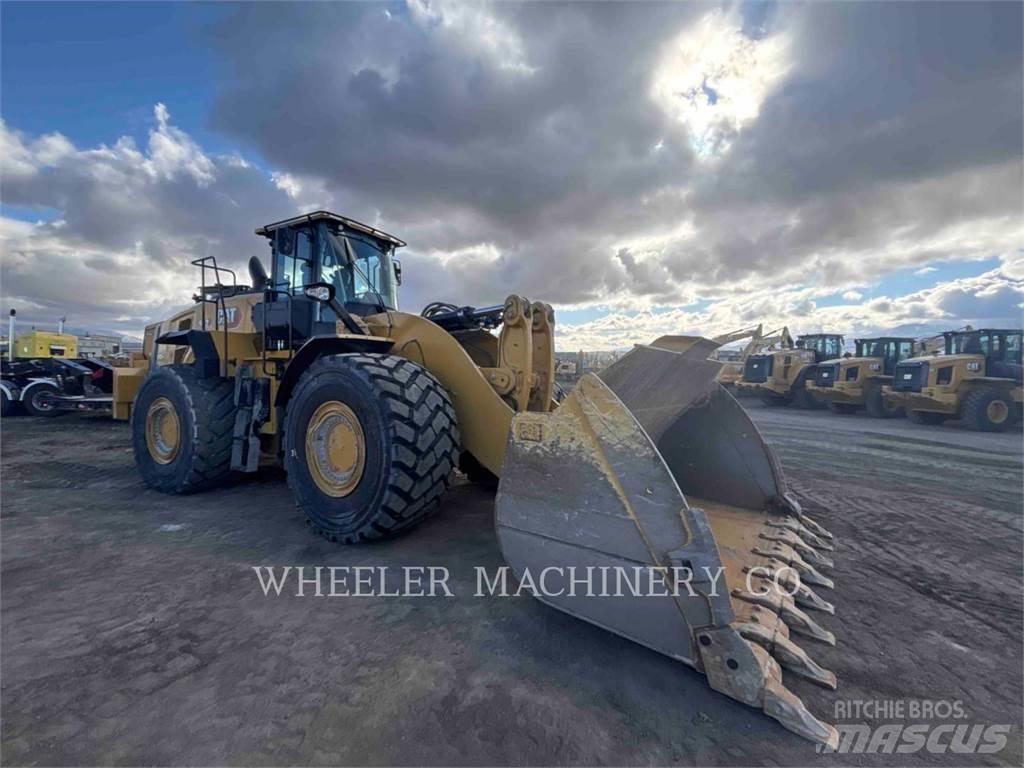 CAT 982 Iekrāvēji uz riteņiem