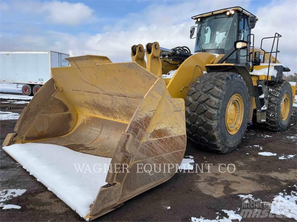 CAT 982 Iekrāvēji uz riteņiem