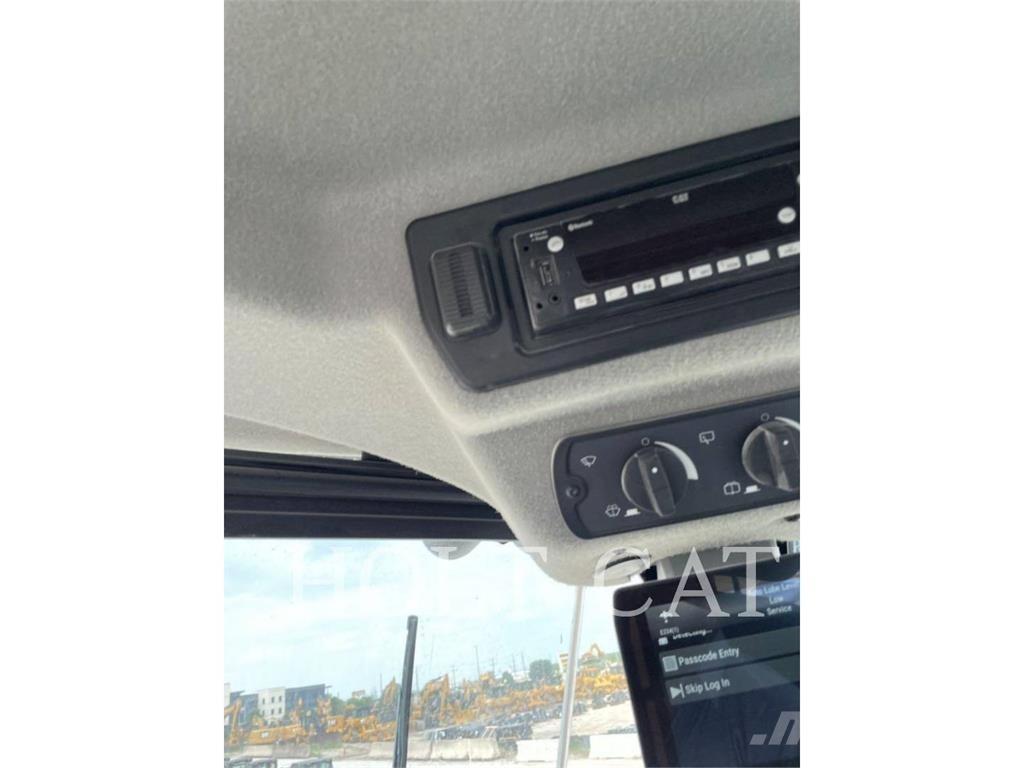 CAT 982 XE Iekrāvēji uz riteņiem