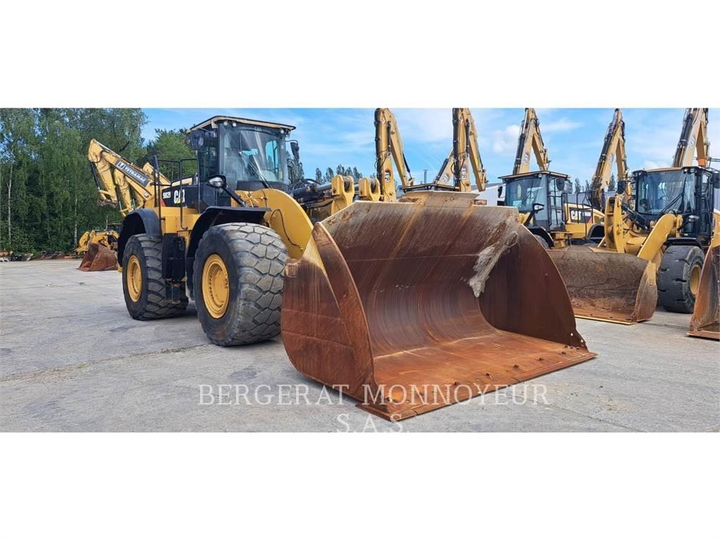 CAT 982M Iekrāvēji uz riteņiem