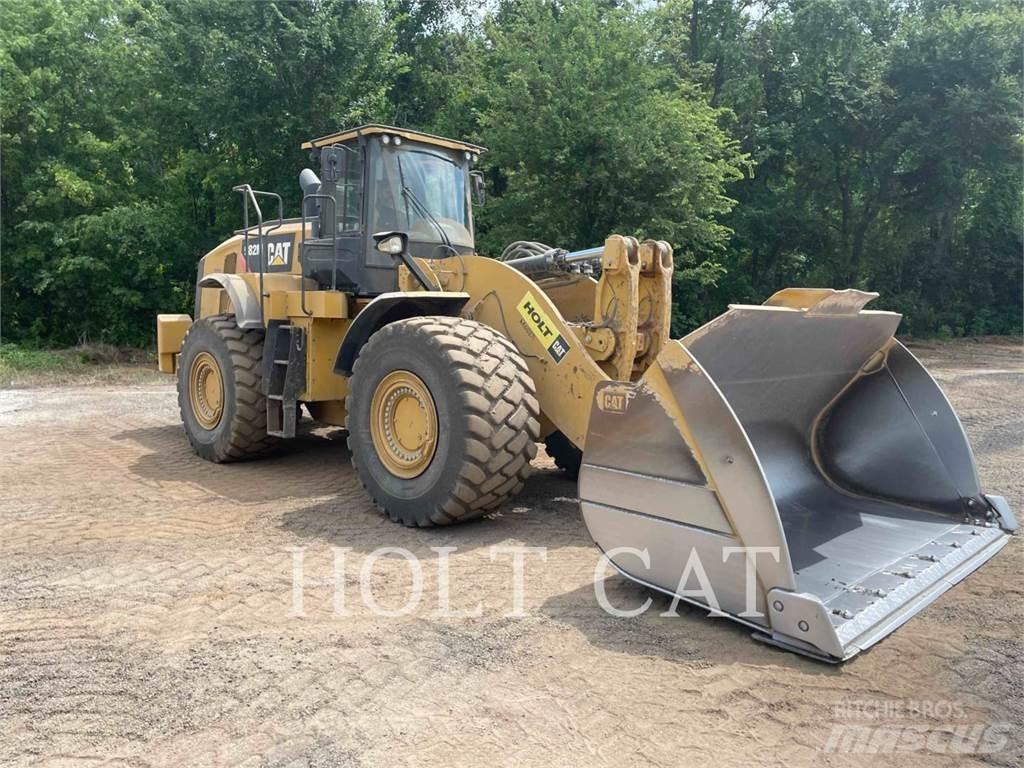 CAT 982M Iekrāvēji uz riteņiem