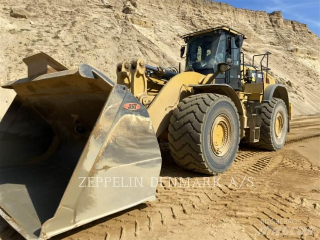 CAT 982M Iekrāvēji uz riteņiem