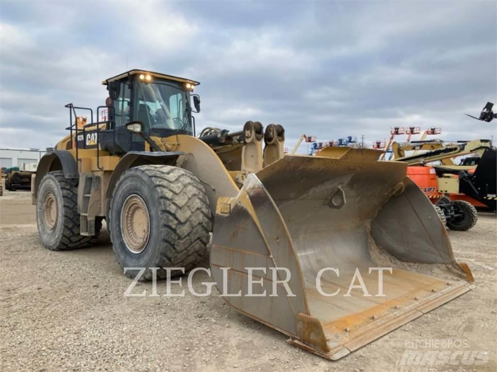 CAT 982M Iekrāvēji uz riteņiem