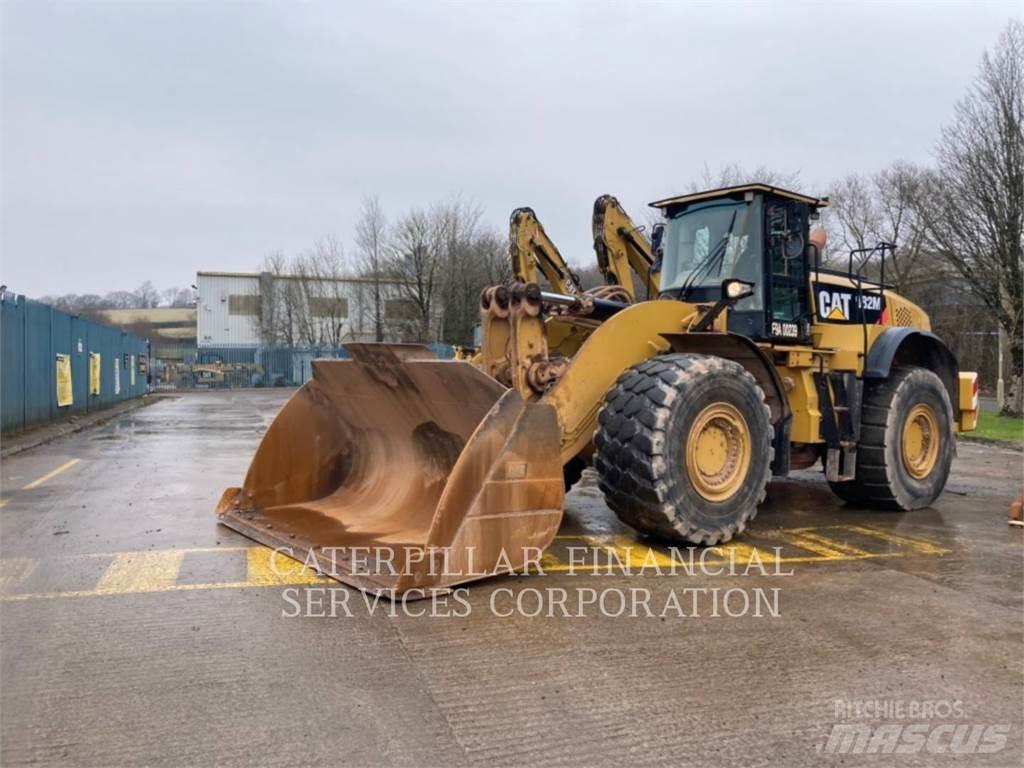 CAT 982M Iekrāvēji uz riteņiem