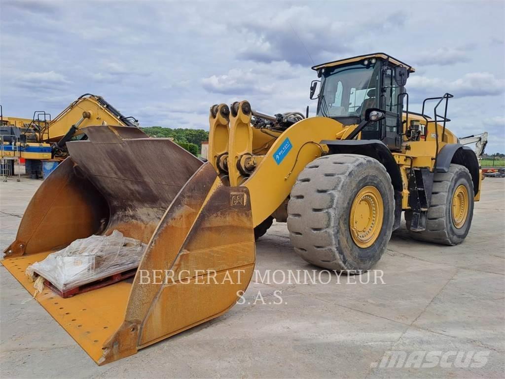 CAT 982M Iekrāvēji uz riteņiem