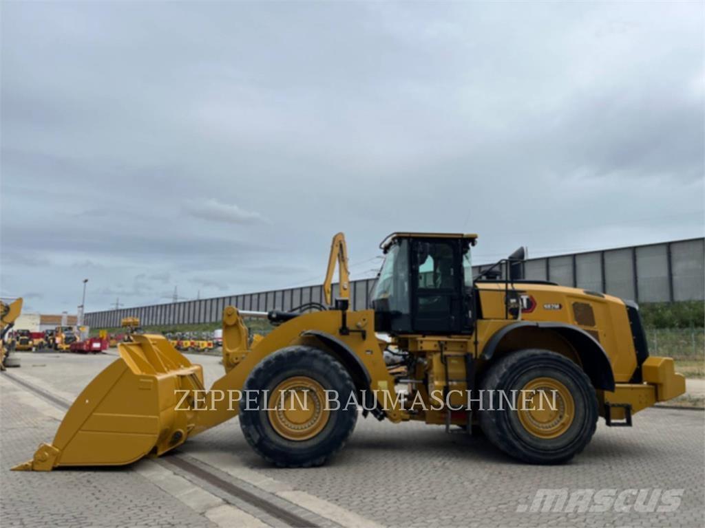 CAT 982M Iekrāvēji uz riteņiem