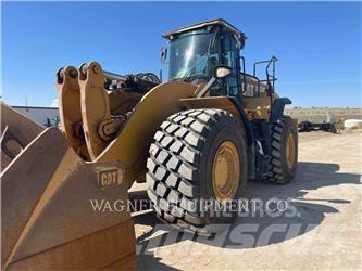 CAT 982M Iekrāvēji uz riteņiem