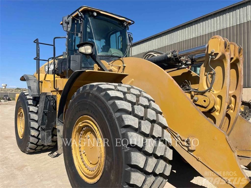 CAT 982M Iekrāvēji uz riteņiem
