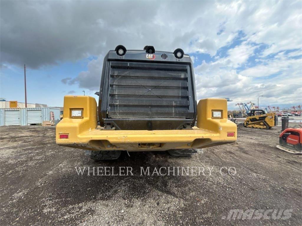 CAT 982M AOC Iekrāvēji uz riteņiem