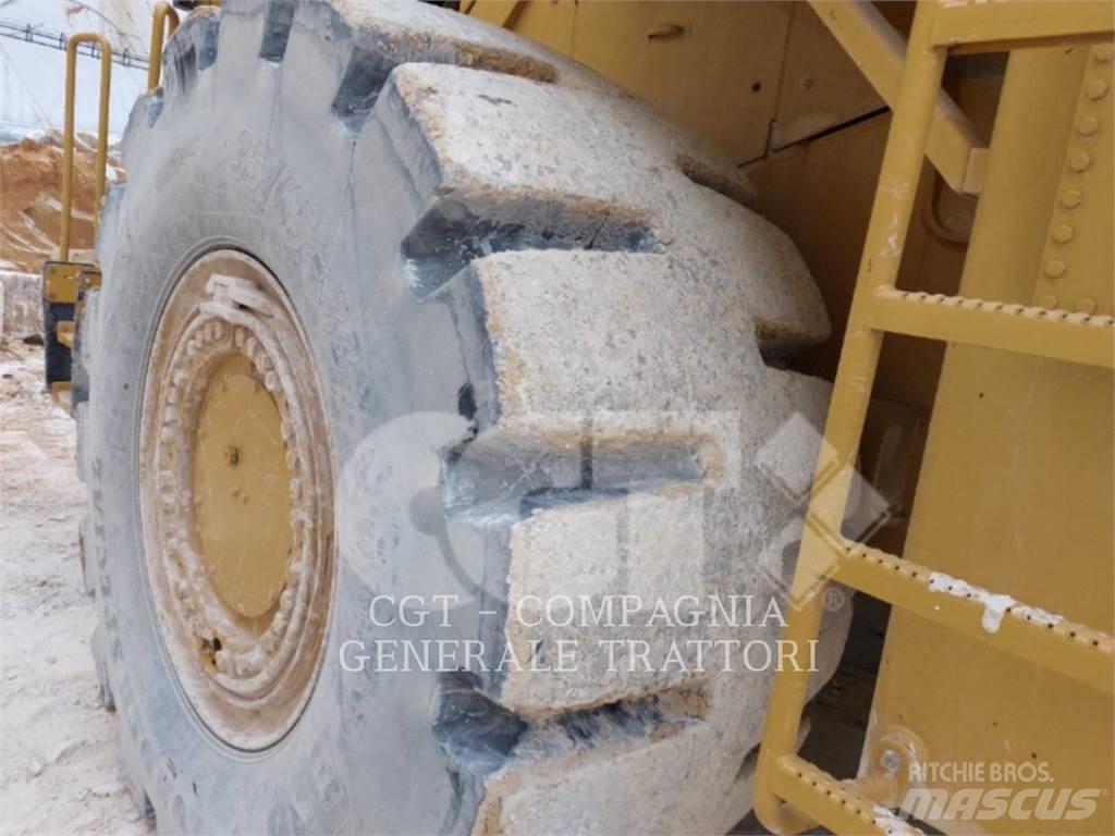 CAT 988G Iekrāvēji uz riteņiem