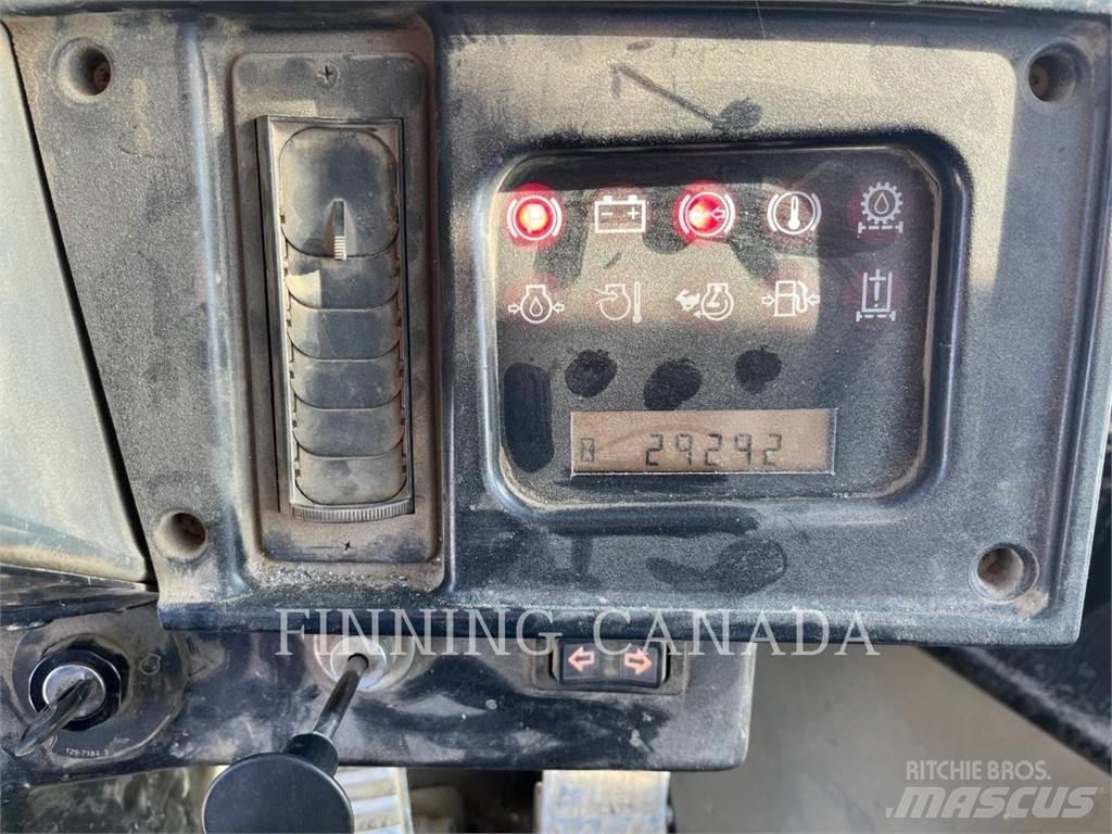 CAT 988H Iekrāvēji uz riteņiem