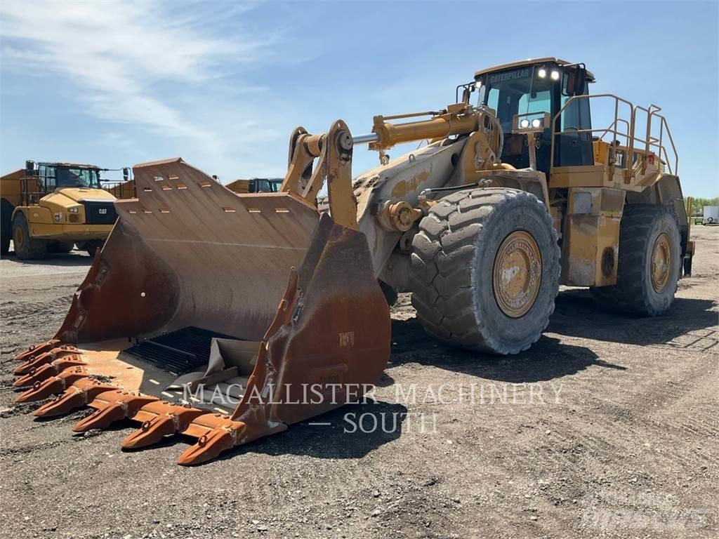 CAT 988H Iekrāvēji uz riteņiem