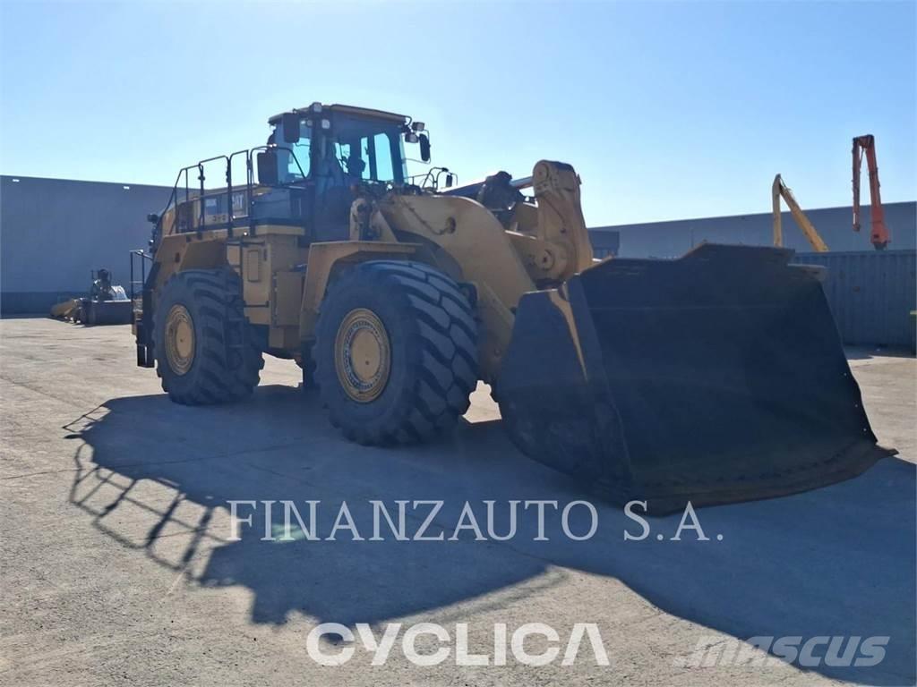 CAT 988K Iekrāvēji uz riteņiem
