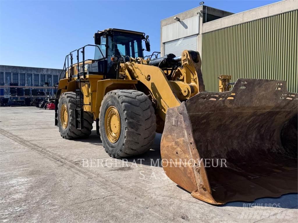 CAT 988K Iekrāvēji uz riteņiem