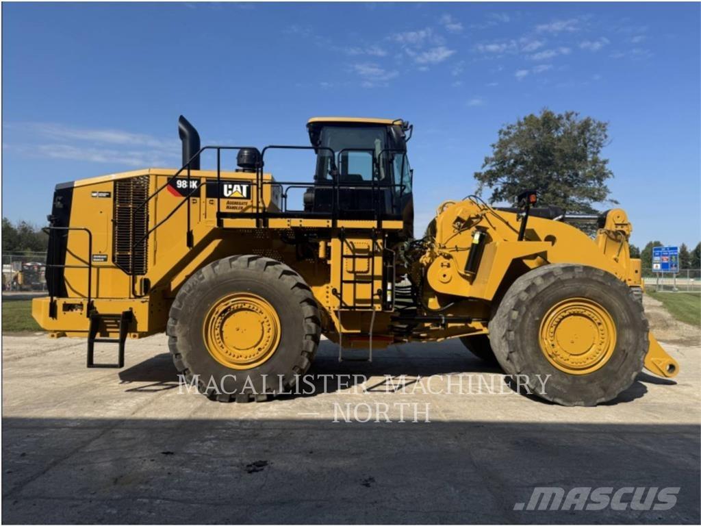 CAT 988K Iekrāvēji uz riteņiem