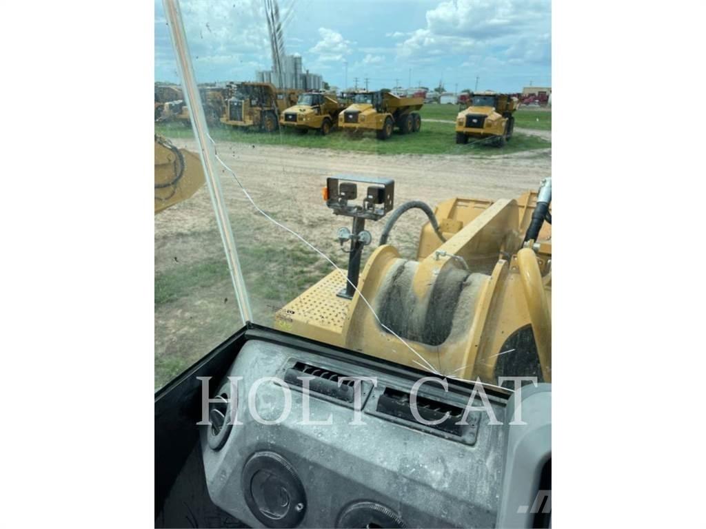 CAT 988K XE Iekrāvēji uz riteņiem