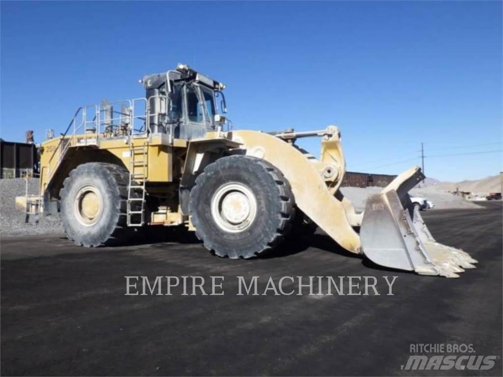 CAT 990H Iekrāvēji uz riteņiem